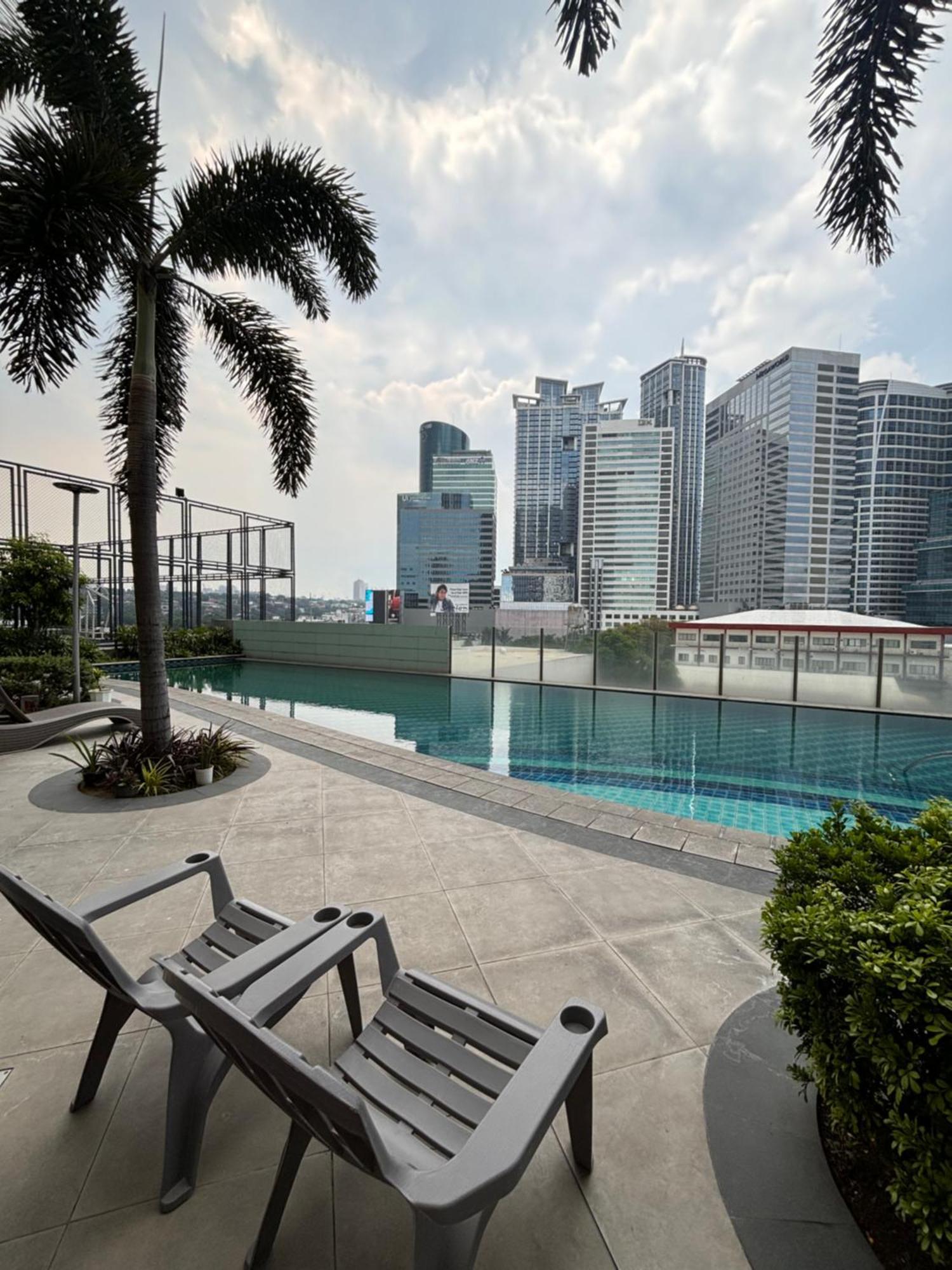 La Amore Place Pasig City Exterior photo